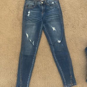 KanCan medium wash ankle jeans